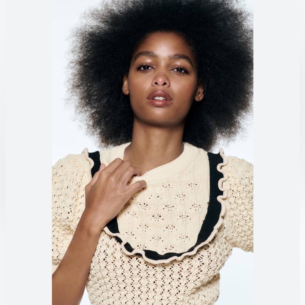 ZARA KNIT TOP WITH RUFFLES